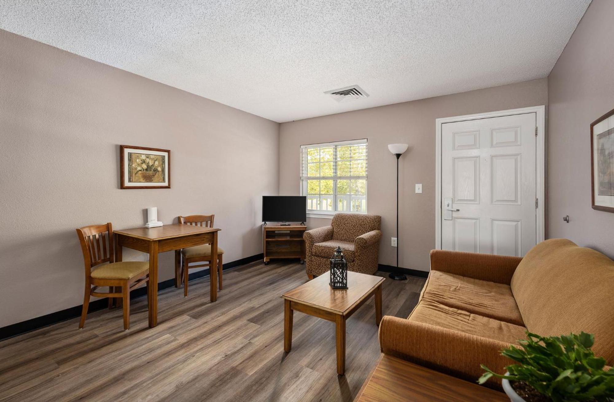 Affordable Suites 格林维尔 外观 照片